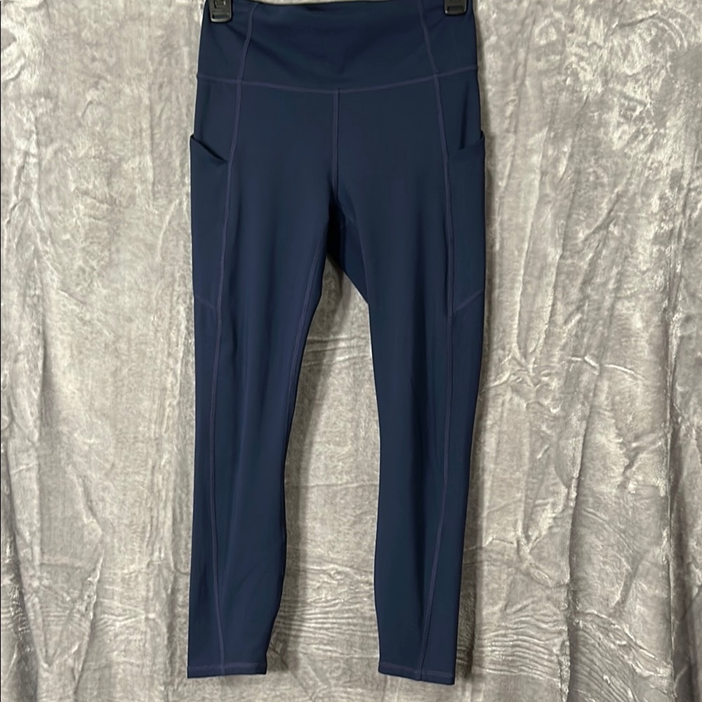Fabletics Blue Purple Ankle Cropped Athletic Leggings